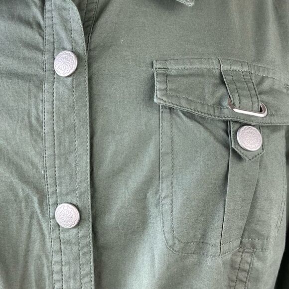 Christopher & Banks Button Down Shirt Size M EUC - Picture 3 of 8